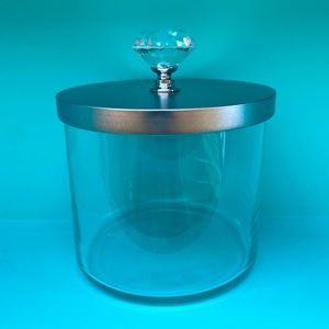 Super cute bathroom storage jars!